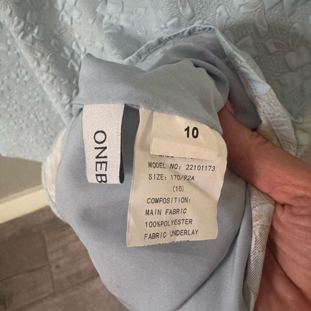 Chic Sleeveless Light Blue Midi Dress - Picture 4 of 7